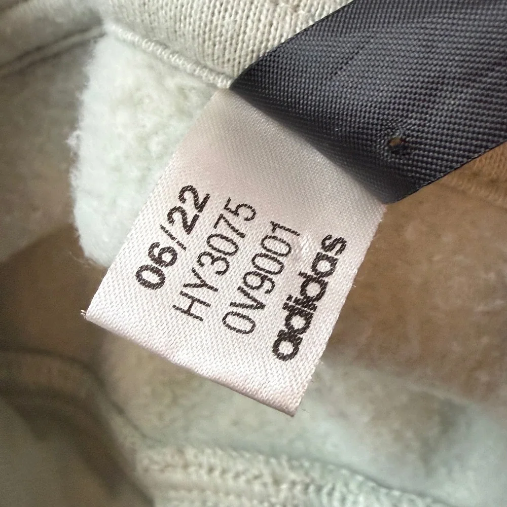 adidas essentials big